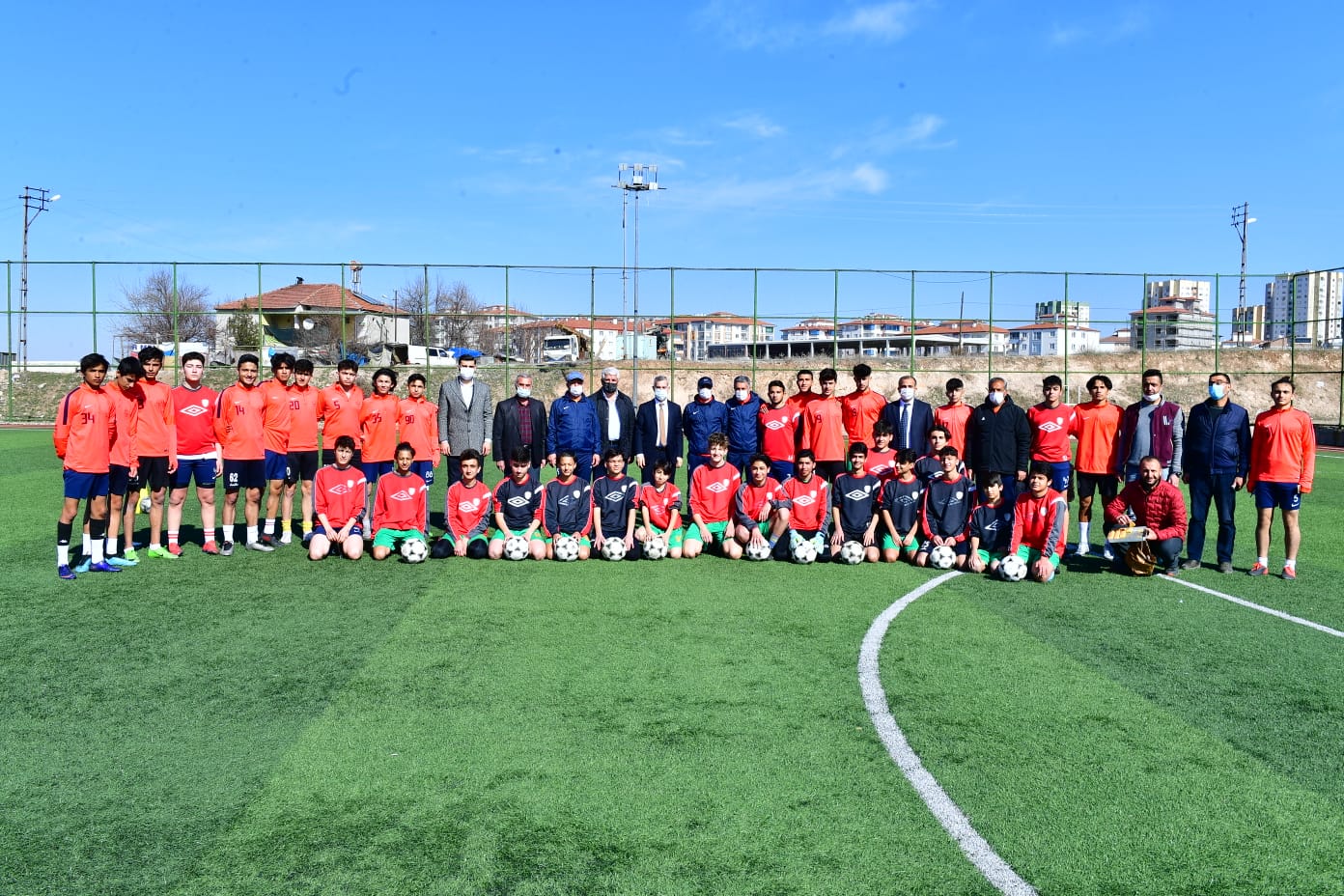 Futbol Altyapı Antrenmanına Başkan Mehmet ÇINAR'ın  Ziyareti.
