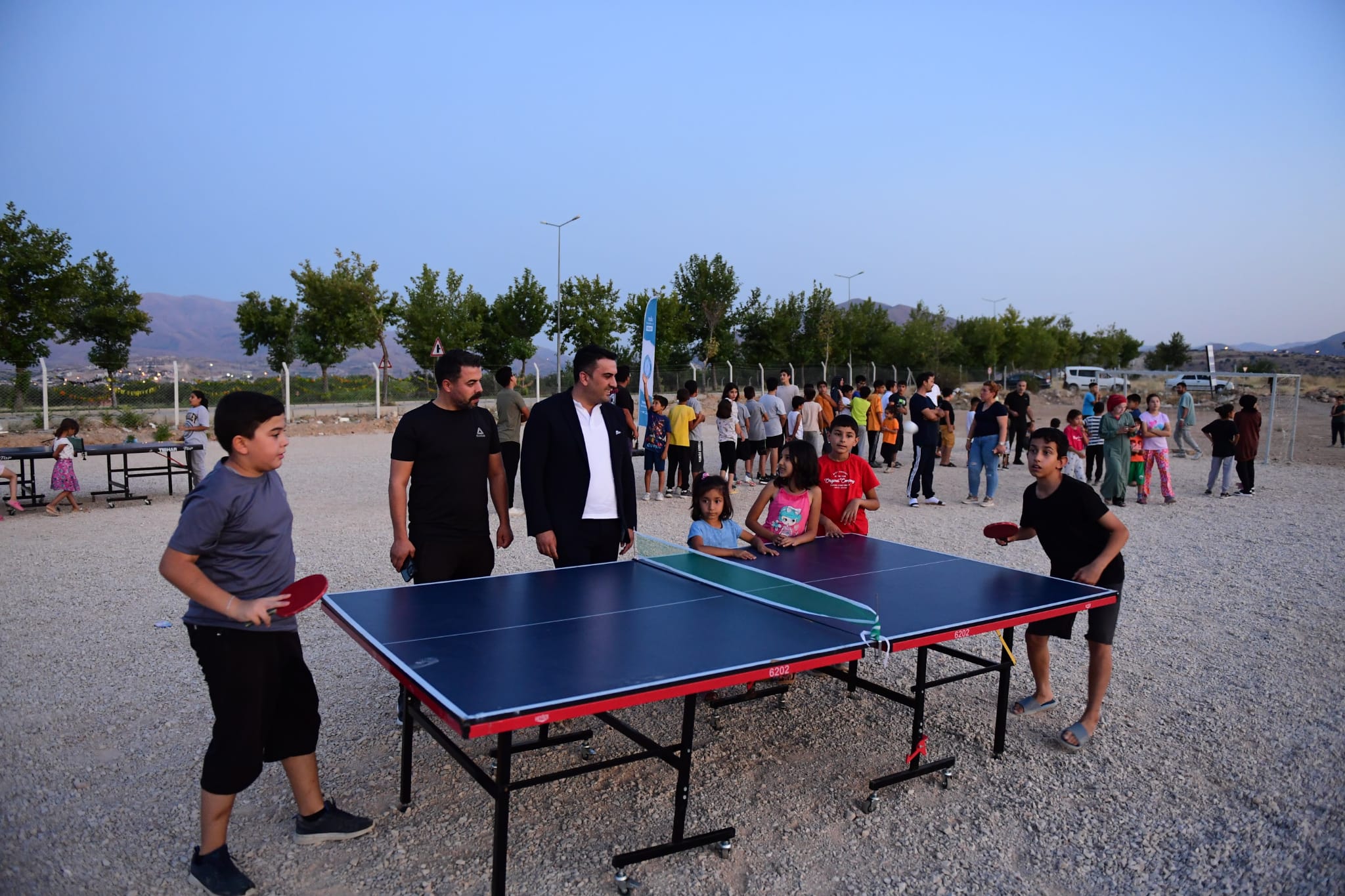 Manas Evleri Yanı Konteyner Kentte Spor Şenlikleri Yaptık.